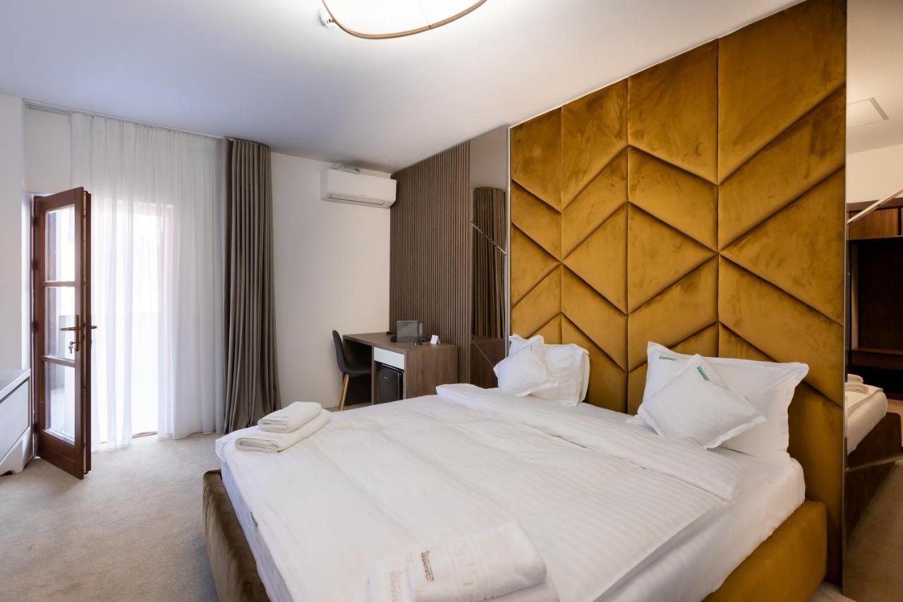 Wanderer Sighisoara Hotel ภายนอก รูปภาพ