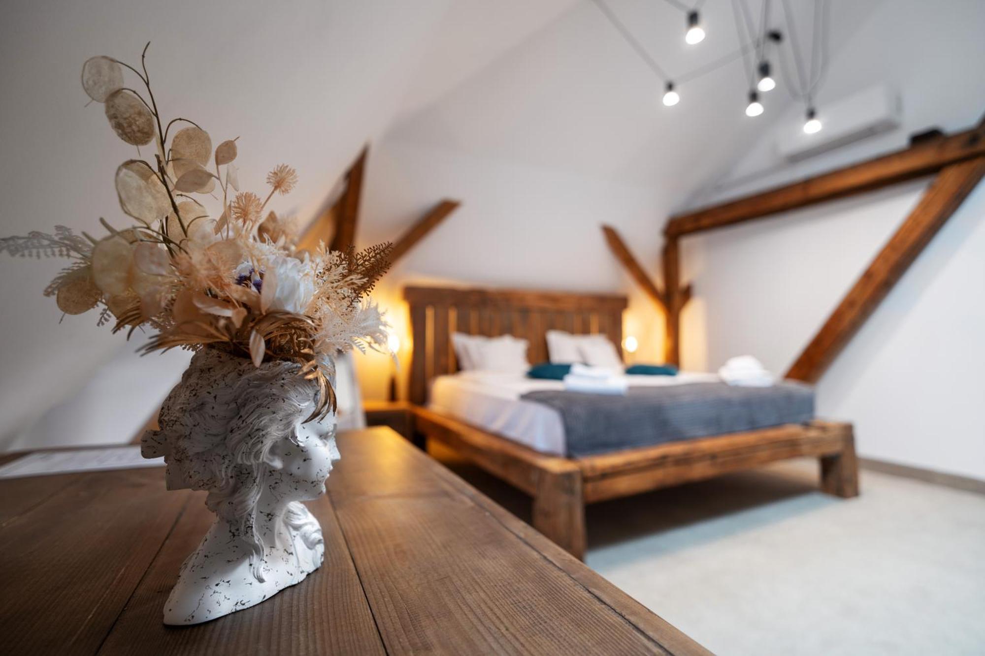 Wanderer Sighisoara Hotel ภายนอก รูปภาพ